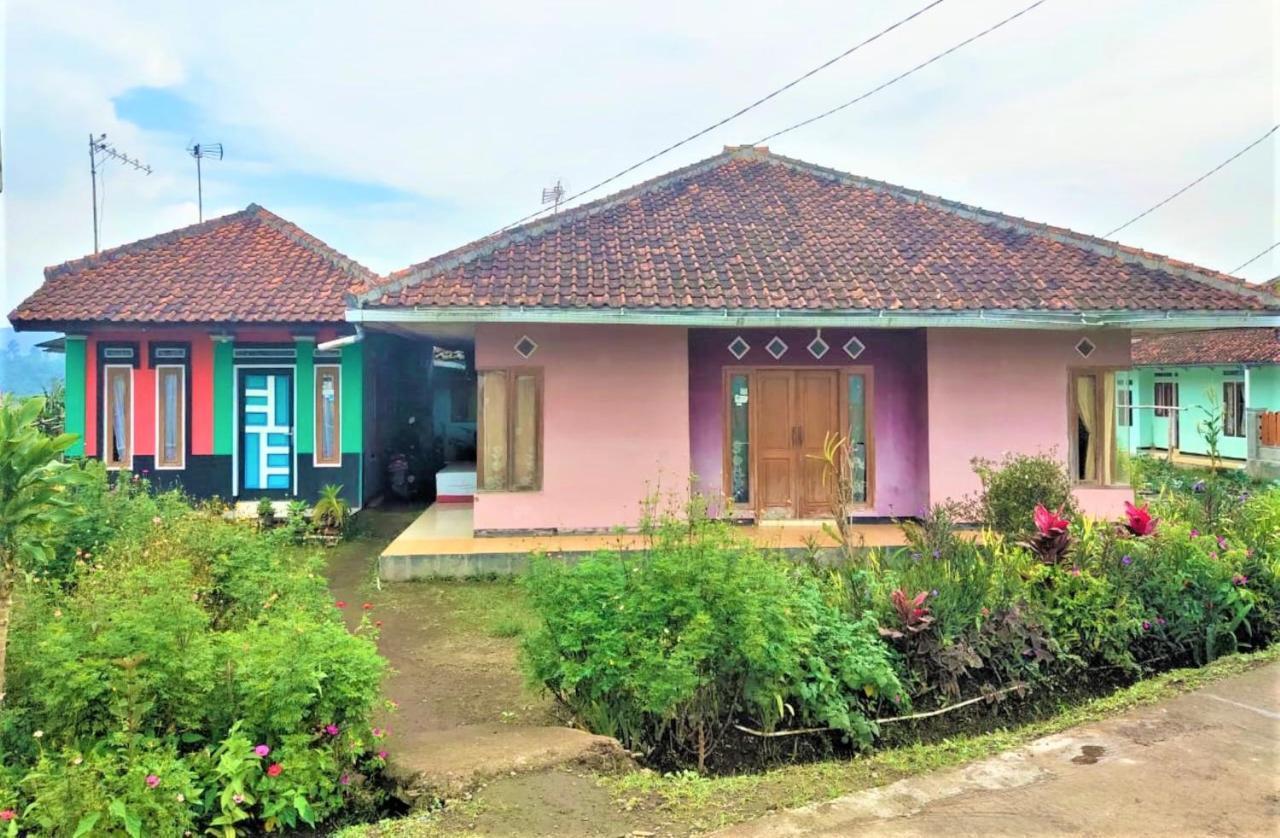 Villa Lembang Bunda Cikareumbi Экстерьер фото